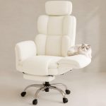 Beste ergonomische bureaustoel YOUDENOVA Ergonomische bureaustoel met voetensteun, met inklapbare armleuningen en verstelbare hoofdsteun, extra grote zitting voor naaister, lezen, ontspannen, beige fleece